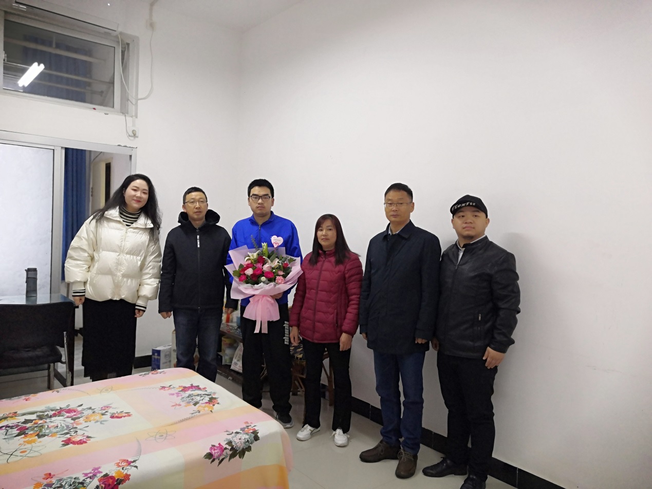 说明: c:\users\admin\desktop\2020级欧冠投注官网入口工作\20级欧冠投注官网入口  撰写新闻稿  2020.10.3-\qq图片20201129211247.jpg
